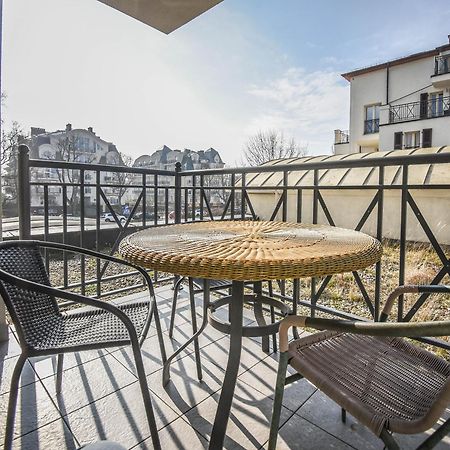 Apartamenty Promenada Z Tarasem I Parkingiem - Apartamenty Na Wyspie Свиноуйсьце Экстерьер фото